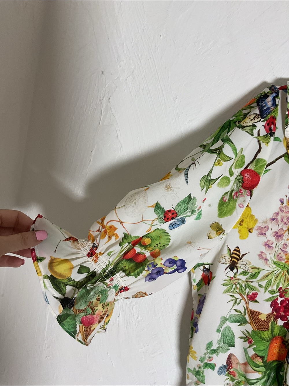 Philosophy Republic Clothing Summer Fiesta Floral Fruit Ruffle Blouse Sz S NWT - Picture 4 of 10